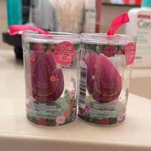 beautyblender Sponge Duo with aloe cleaner